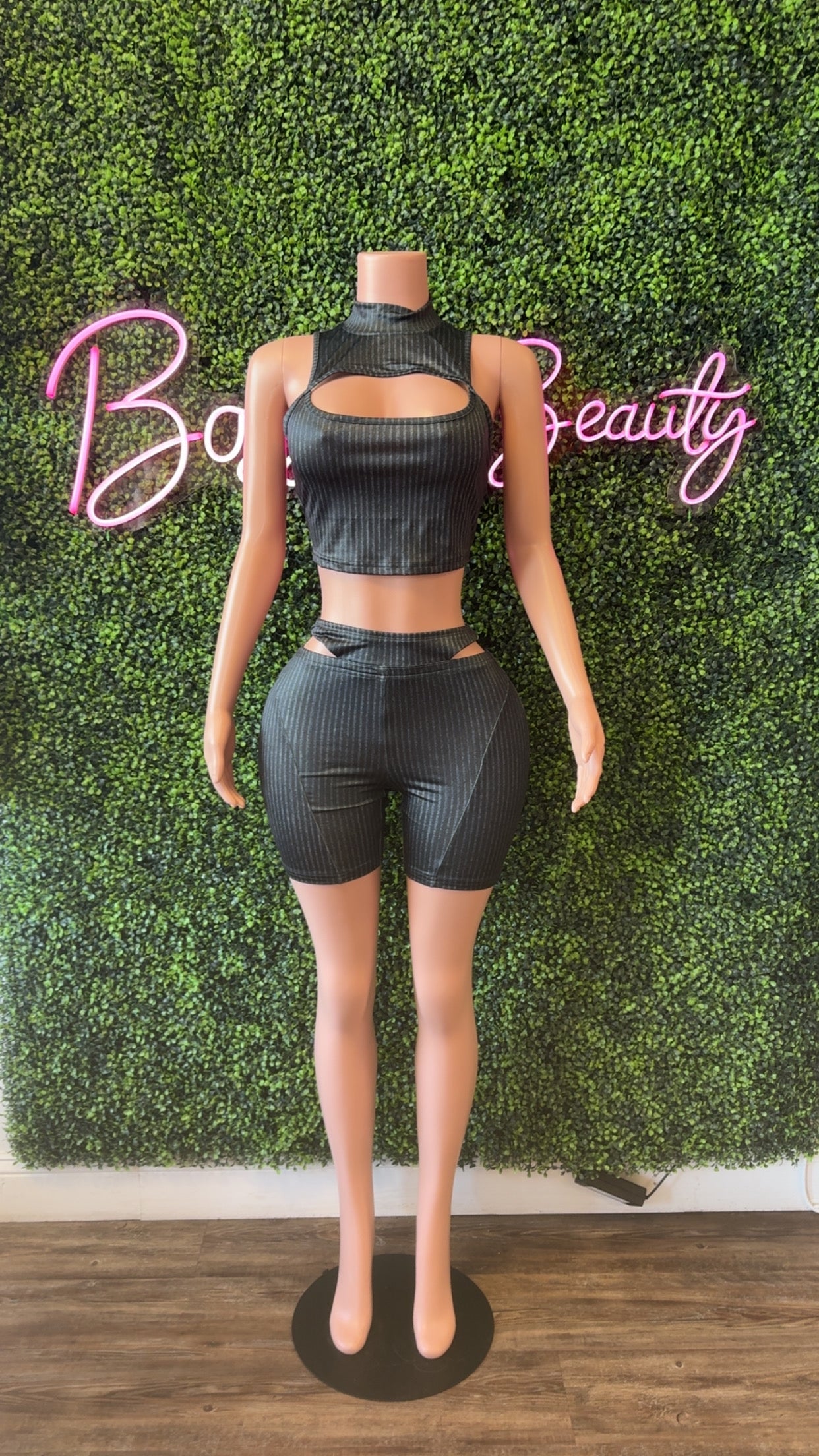 2PC RIPPED PRINT PANTS SET - The Boss Beauty Boutique