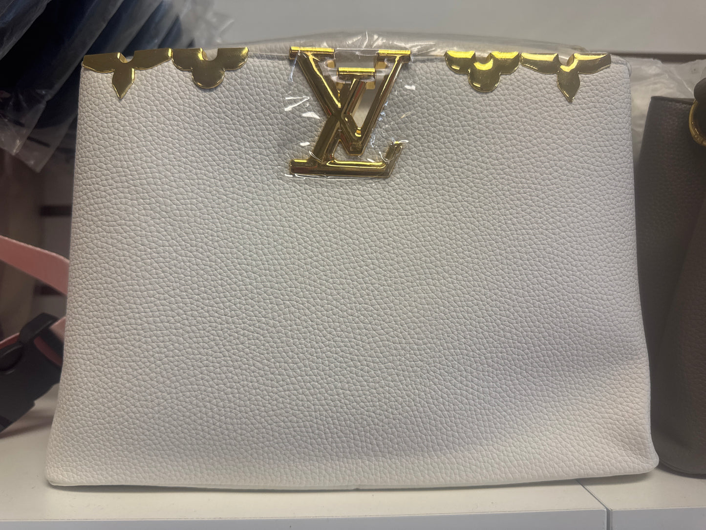 LV HAND BAGS - The Boss Beauty Boutique