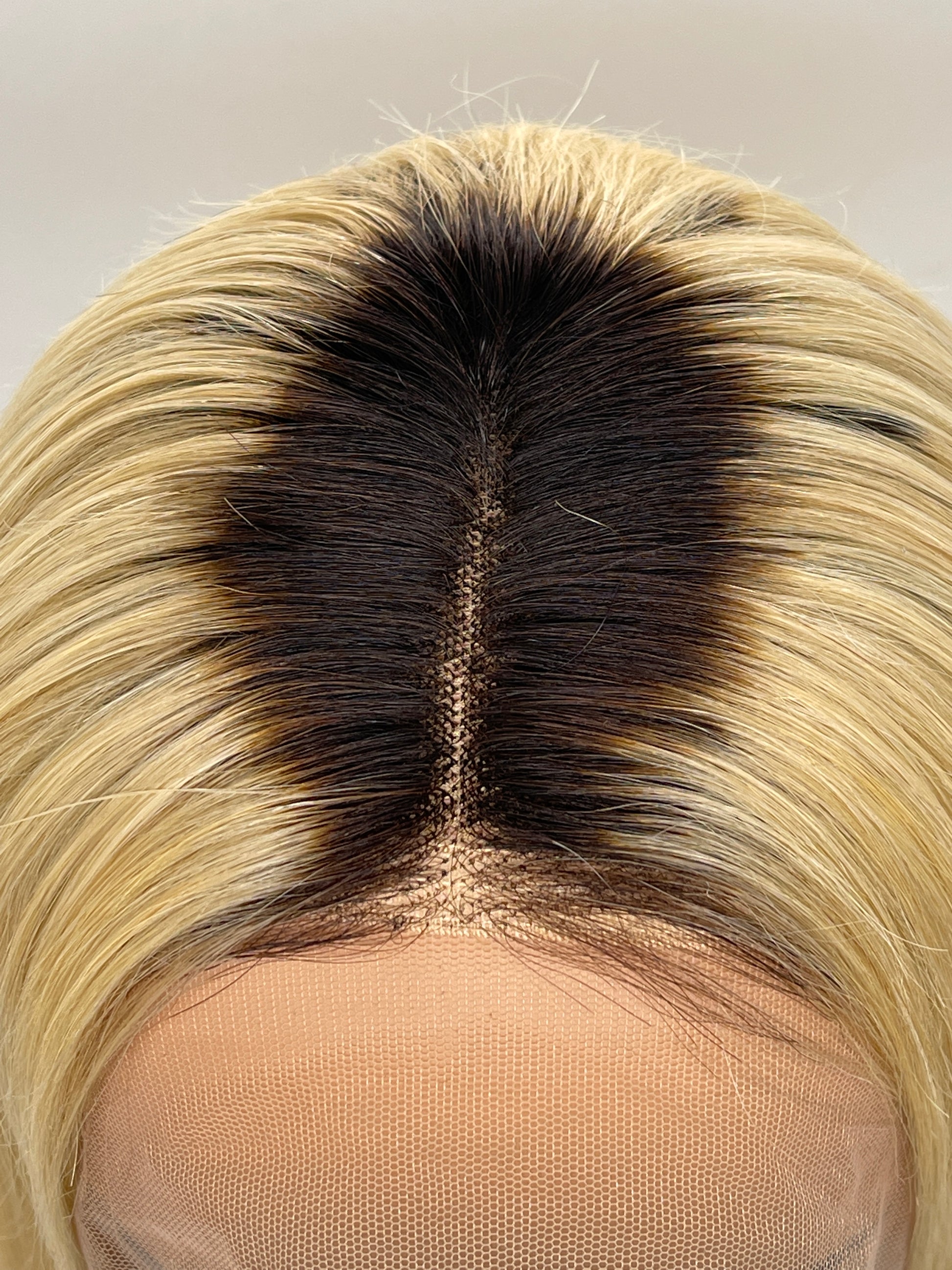 Ombré Blonde(T1B/613) Bob - The Boss Beauty Boutique